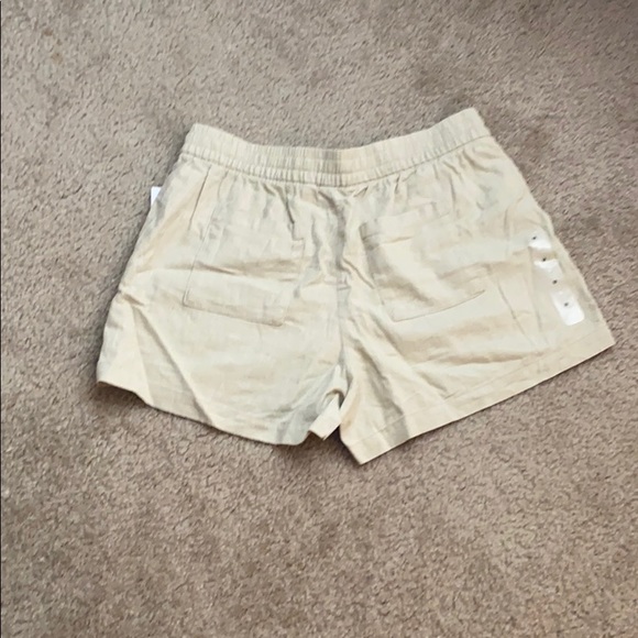 linen shorts - Picture 2 of 4